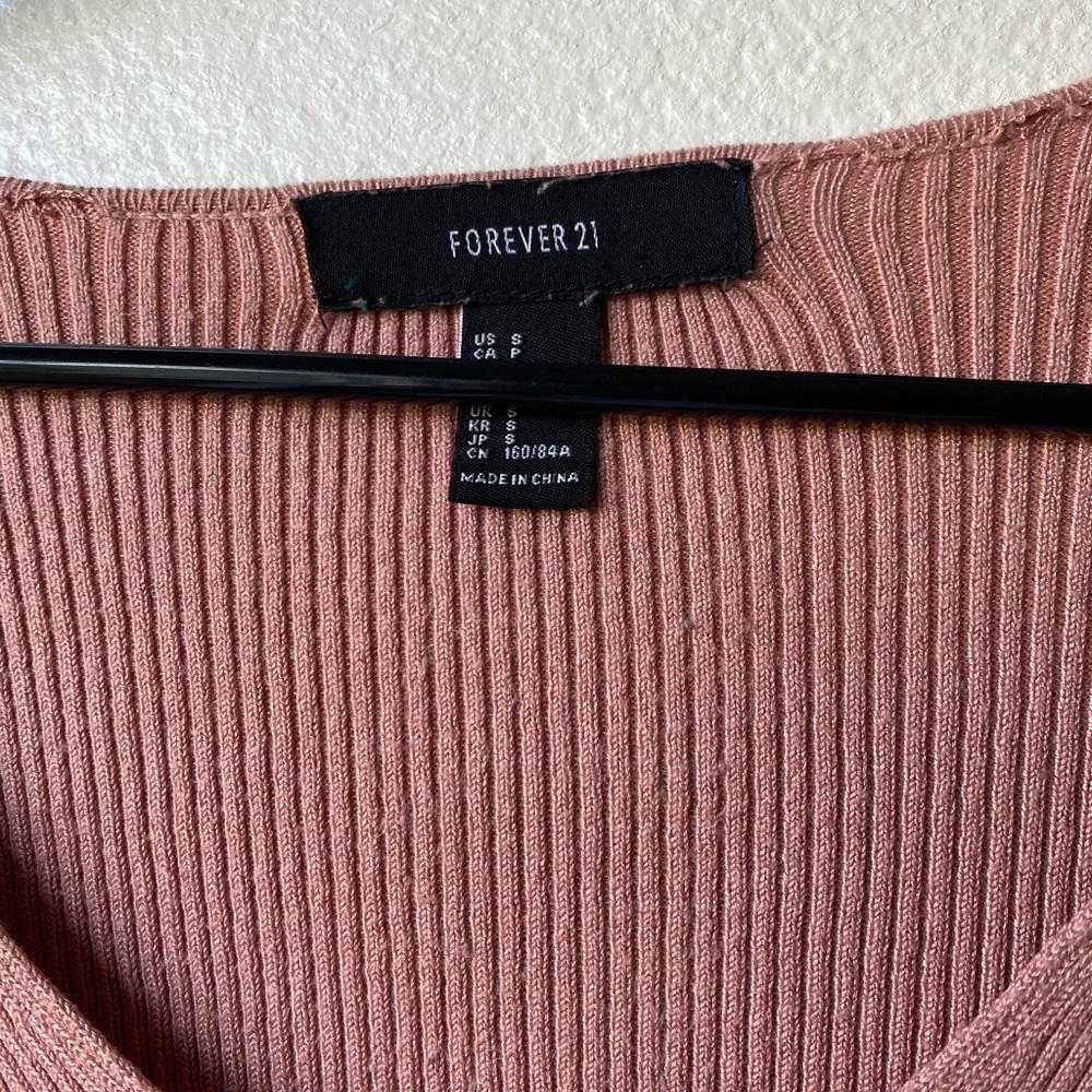 Pink sweatshirt - Picture 3 of 3